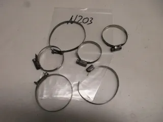 N203 BMW R 80_100 RT Ansaugstutzen Rohrschellen Halter Kleinteile Flansche - Bild 1