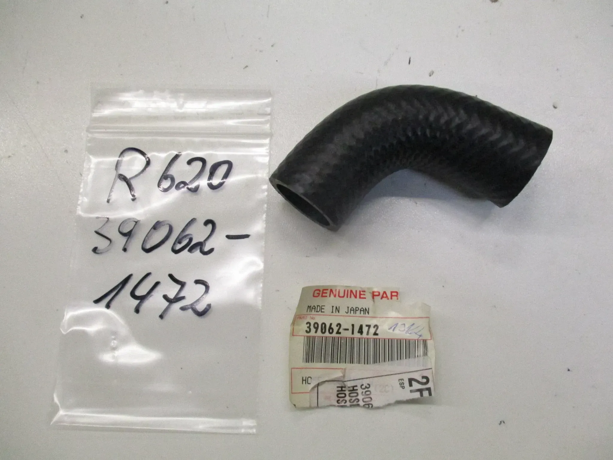 R620 Kawasaki ZXR 750_ZX-6_9R Kühlerschlauch 39062-1472 Wasser - Bild 1
