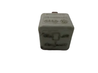 Q1374 VW AUDI Porsche 171937503 Steuerrelais 12V Schalter 40A Elektronik - Bild 5