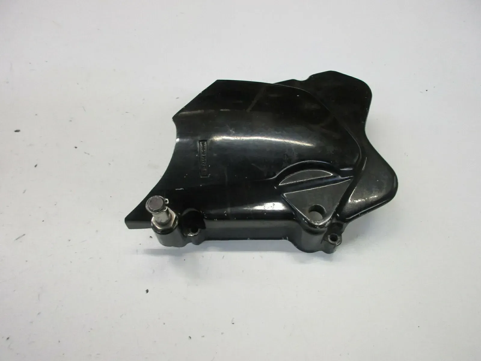O1. Kawasaki GPZ 305 EX305A Ritzelabdeckung Motordeckel links Kettenschutz - Bild 1