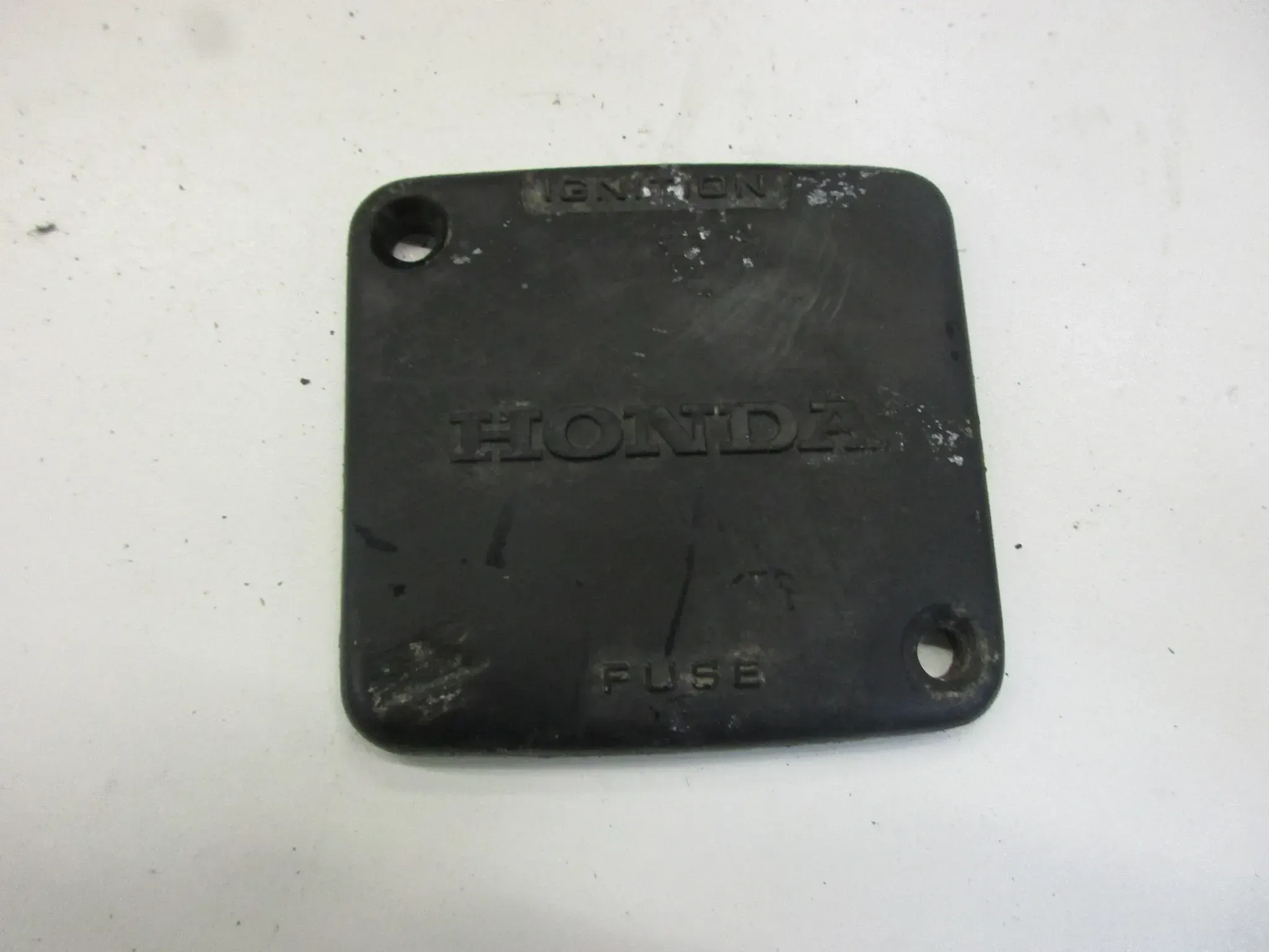 Honda FT 500 PC07 Abdeckung Deckel Sicherungskasten fusebox Blende Verkleidung - Bild 1