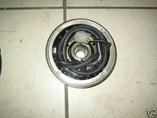 HONDA VF 750 LICHTMASCHINE KOMPLETT GENERATOR POLRAD STATOR MIT ROTOR      4 - Bild 3
