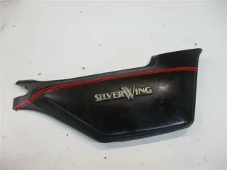1. HONDA GL 500 PC02 SILVER WING VERKLEIDUNG SITZBANK SEITE RECHTS SEITENDECKEL - Bild 1