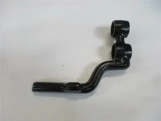 Suzuki GS 750 D GS 750 E Fußrastenhalter hinten links Fußrastenbrücke Halter - Bild 2