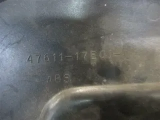 481. Suzuki GSX-R 1100 W Verkleidung links Rahmenverkleidung Rahmen 47611-17E01 - Bild 4