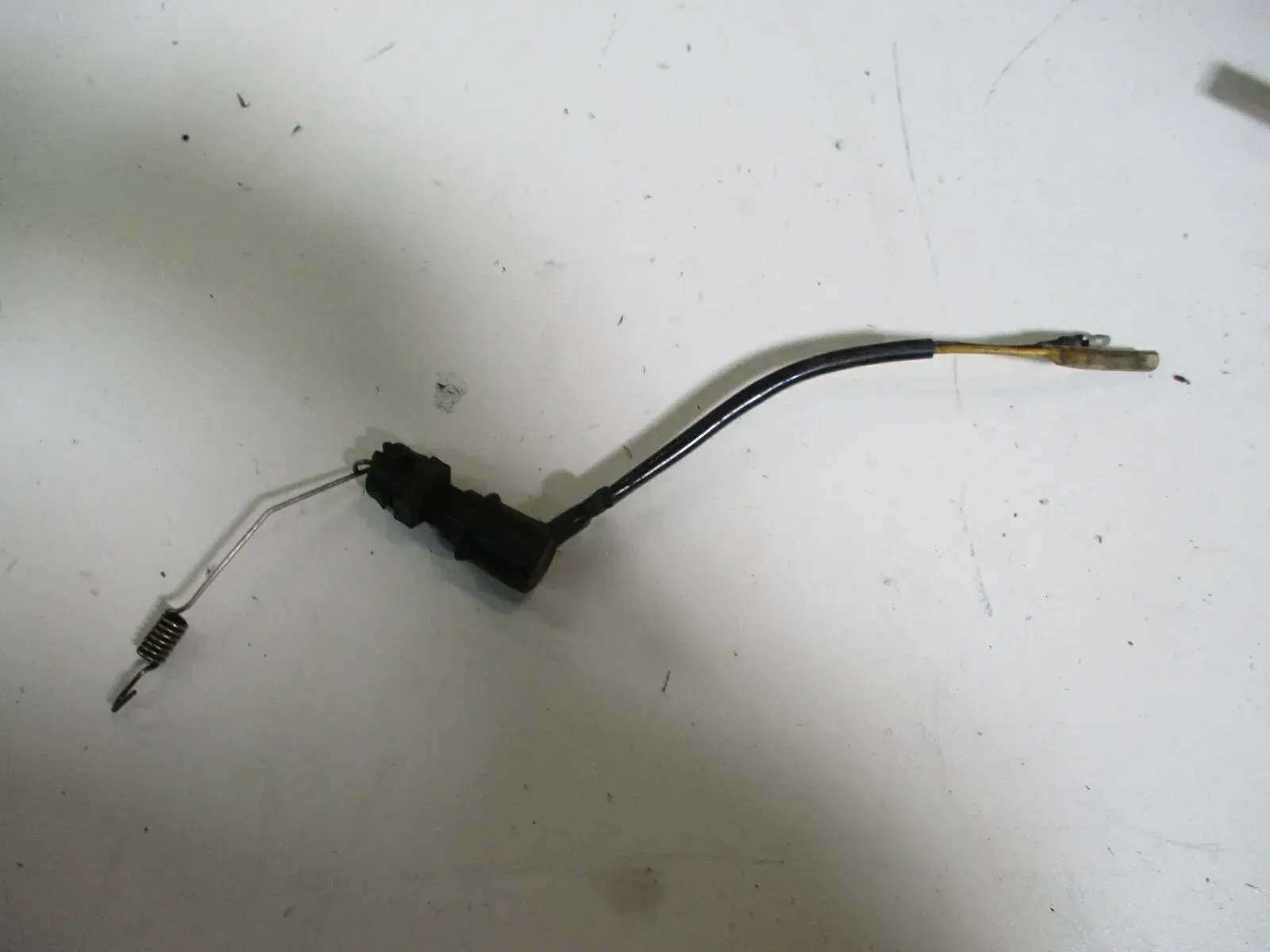 Yamaha XJ 750 SECA Typ 11M Bremslichtschalter hinten mit Feder Druckschalter - Bild 1