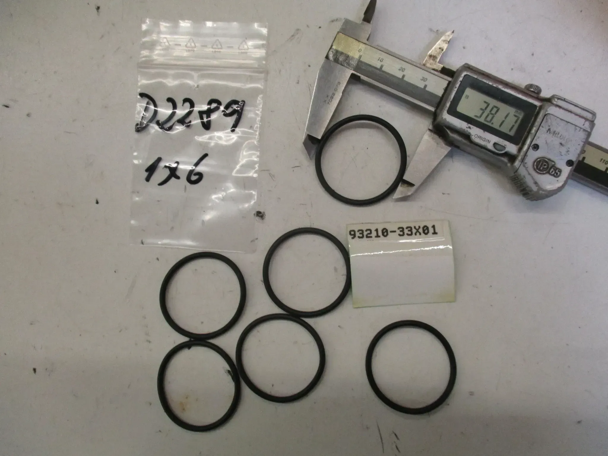 D2289 Yamaha X-Max_X-City 250 Dichtring 93210-33X01 O-Ring 38x33 mm seal Motor - Bild 1