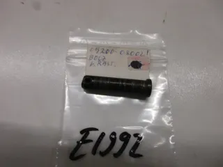 E1992 Suzuki GS 850_750 Splint Bolzen 09200-08002 Fußraste Stift Halter Splintbolzen - Bild 1