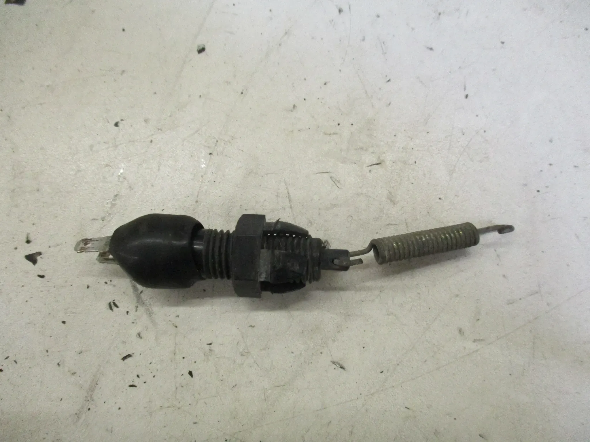1. Suzuki GSF 600 Bandit GN 77 B Bremslichtschalter hinten rechts Stoplichtschalter - Bild 1