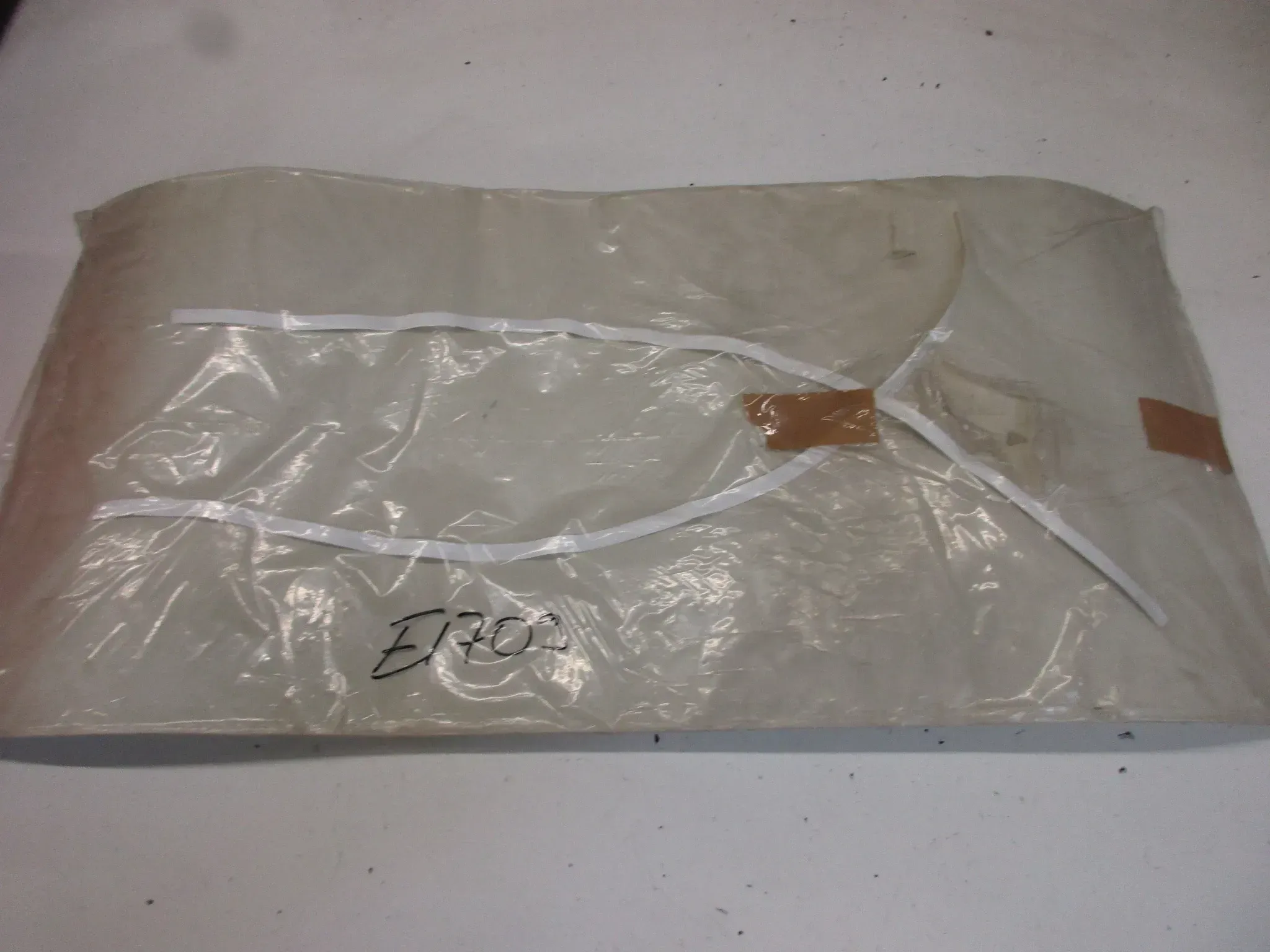 E1709. Suzuki VS 1400 GLP Aufkleber Fender 68170-38B01-J5T hinten Streifen Dekor - Bild 1