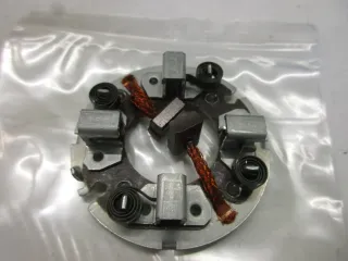 E470. Suzuki GV 1400 GD Zündverteiler 31132-05A00 Zündung Starter Motor brushes - Bild 3