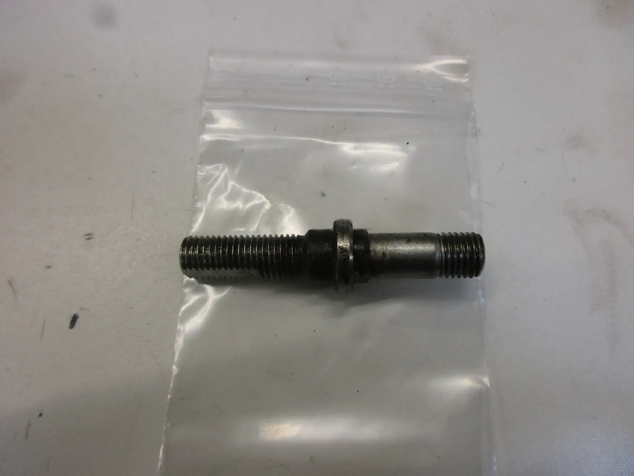 H3. Honda XL 250 S Justierschraube Bolzen Schraube Adapter Einstellschraube - Bild 1