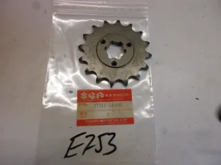E753. Suzuki DR 650 RU Ritzel Zahnrad 27511-14A01 Kettenrad Motor 16 Zähne - Bild 1