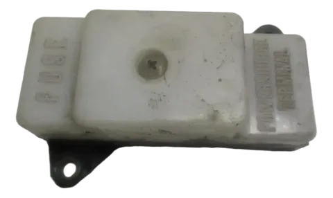 Background image for Suzuki GSX-R 750 GR 75 A Knicker Sicherungskasten Fusebox Sicherungen