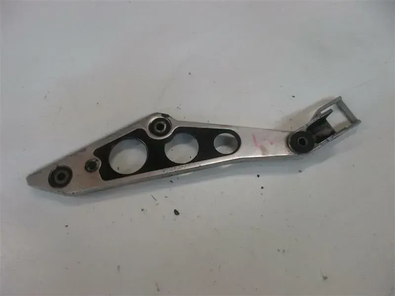 HONDA CBX 750 F RC17 FUßRASTENBRÜCKE LINKS FUSSRASTENHALTER FUSSRASTE HALTER - Bild 1