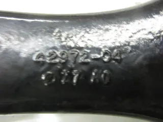 J575 Harley Davidson XL 883 N Iron Fußrastenbrücke links 42972-04 Fussraste - Bild 5