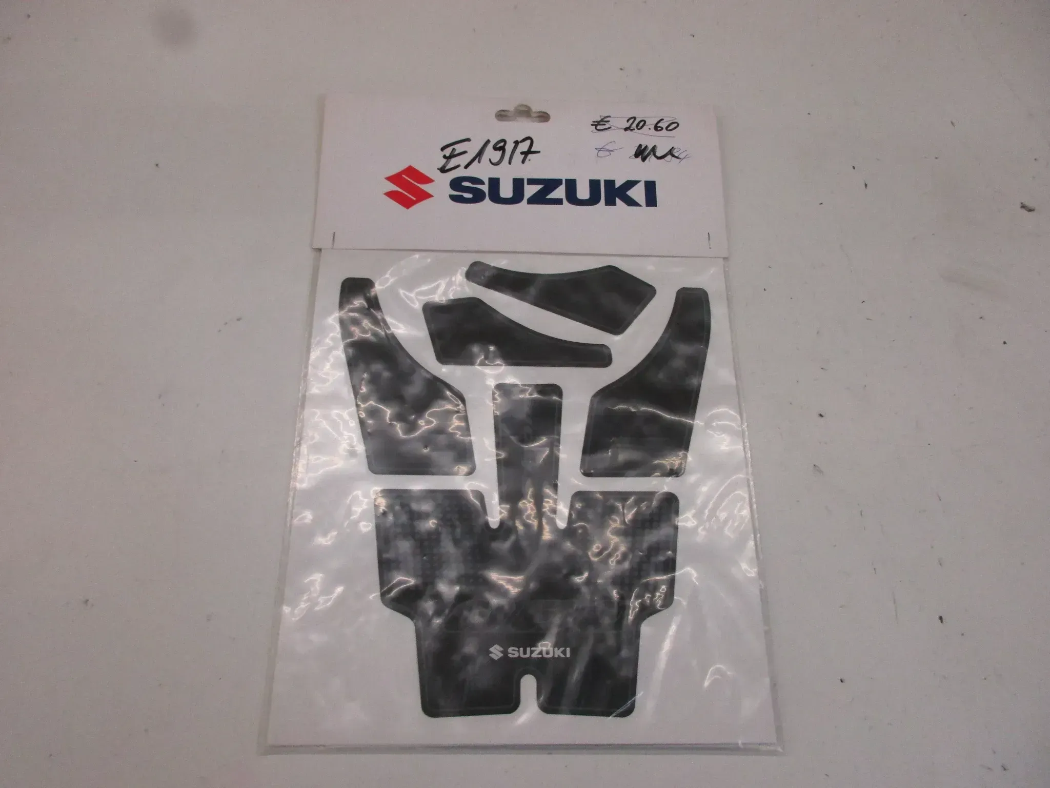 E1917. Suzuki DL 1000 V-Strom Aufkleber Dekor 990D0-31JTP-000 Tankpad Benzintank Folie - Bild 1