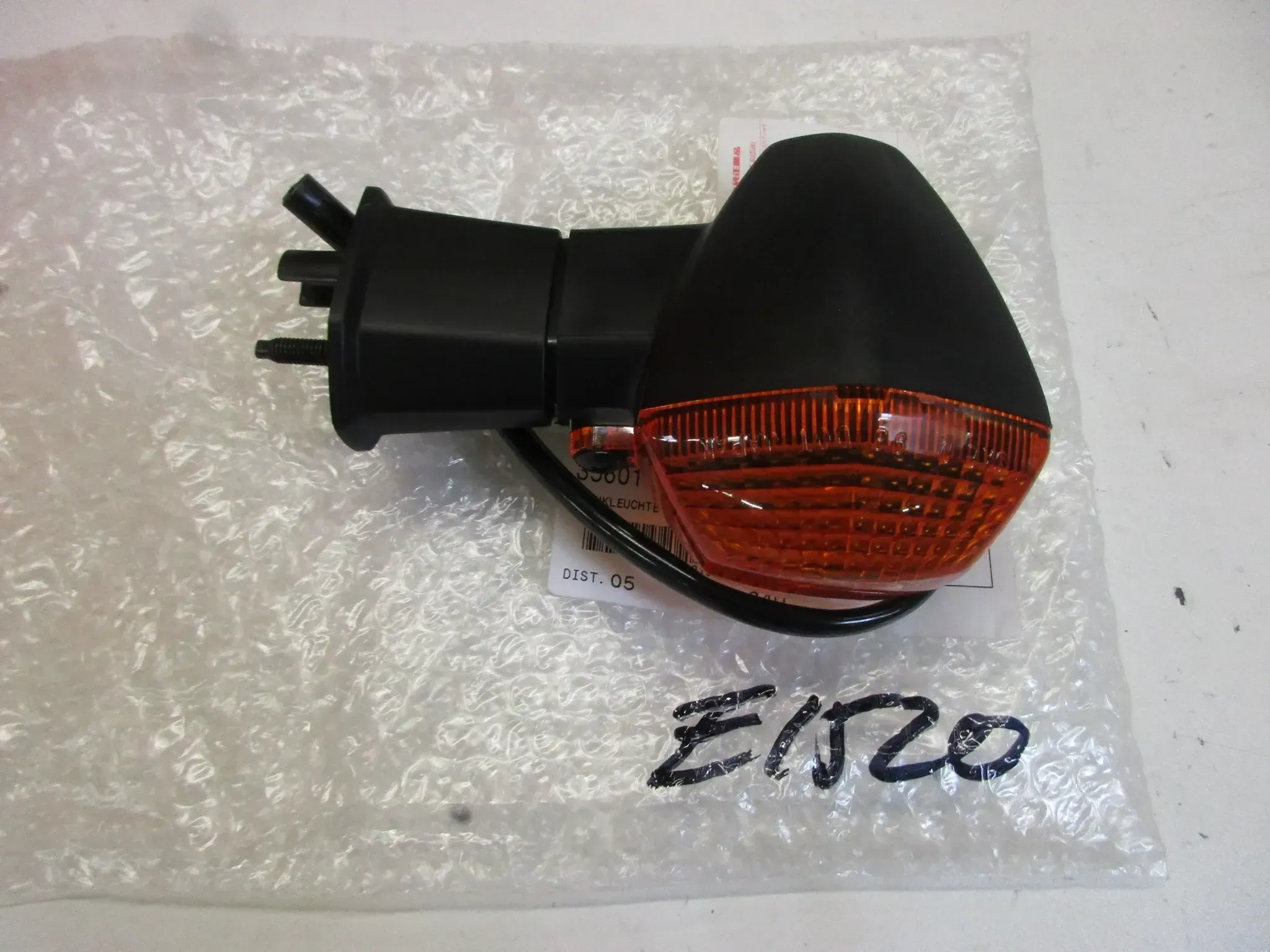 E1520. Suzuki GSX-R 750 Blinker vorne rechts 35601-31F30 Original Blinkleuchte - Bild 1