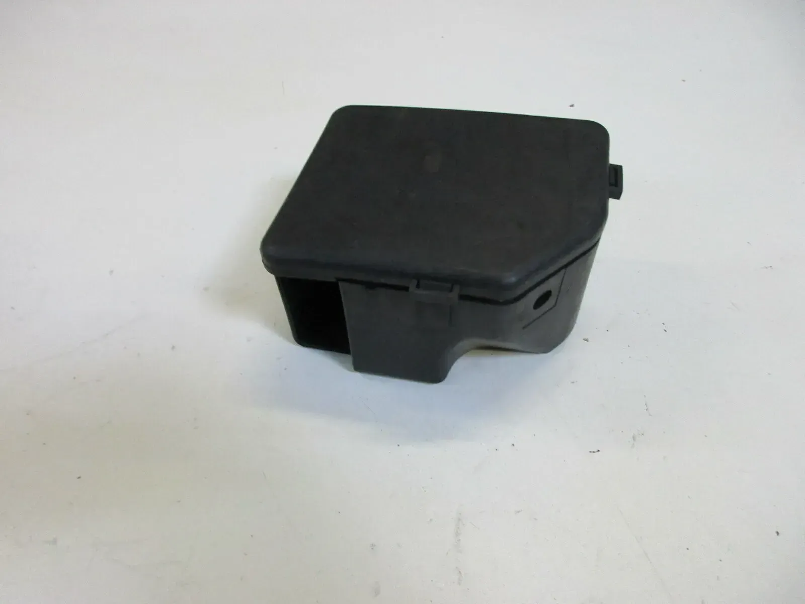 O. Yamaha FZS 600 FAZER RJ02 Staufach Verkleidung Rahmen Werkzeug Ablagefacxh - Bild 1