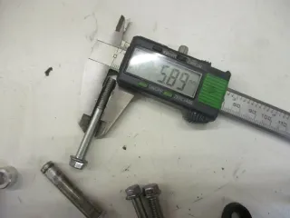Yamaha YZF-R6 RJ03 Kleinteile Schrauben Kupplungsfedern Konvolut - Bild 2
