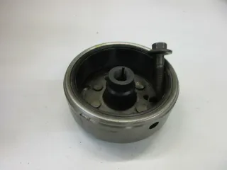 O2. Kawasaki GPZ 305 EX305A BD Lichtmaschine Rotor  Schraube Polrad 032000-3210 - Bild 1