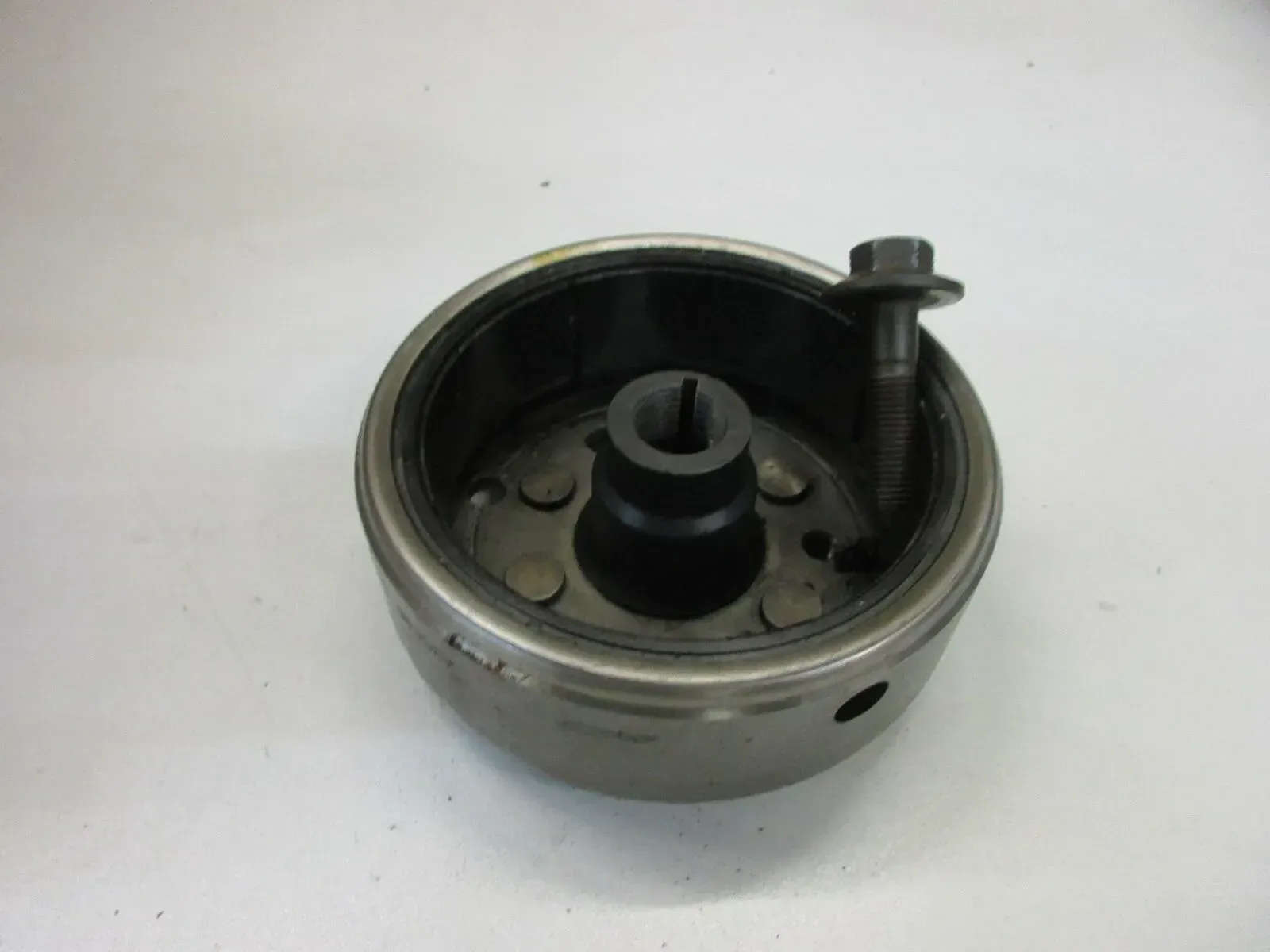 O2. Kawasaki GPZ 305 EX305A BD Lichtmaschine Rotor  Schraube Polrad 032000-3210 - Bild 1