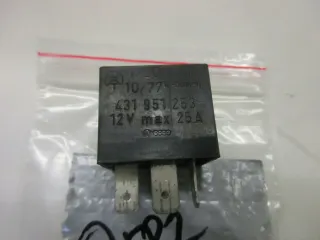 Q587. Audi VW Porsche Relais Arbeitsstromrelais 12V Schalter 431951253 - Bild 3