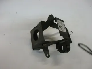 O2. Honda CB 400 N_T Batteriefach Batteriekasten Batteriehalter Rahmen Halter - Bild 1