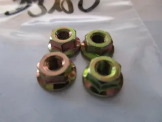 D3150 Yamaha XVZ 1200 Schraube 95701-04500 Nut Muttern Verkleidung - Bild 2