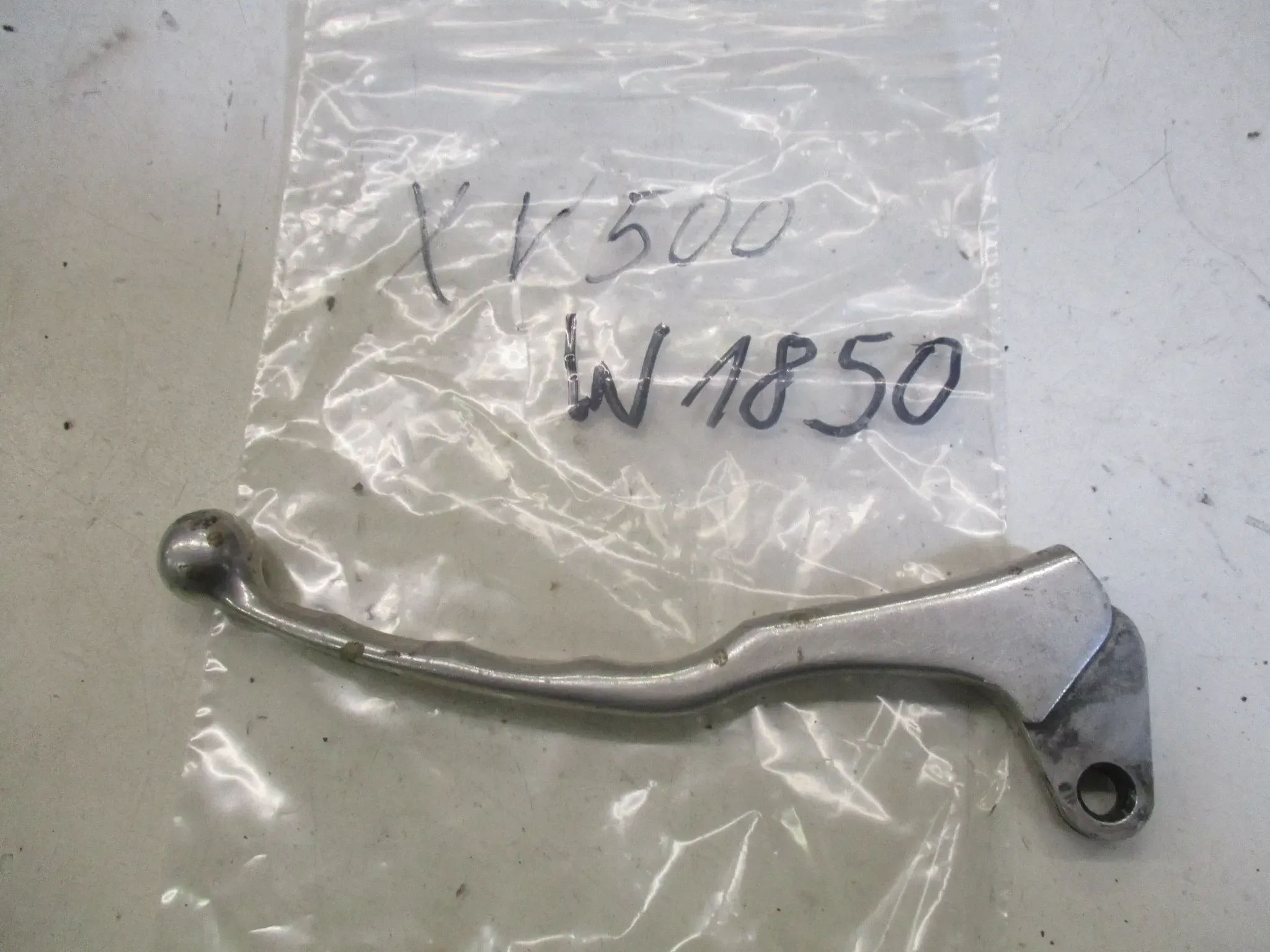 W1850 Yamaha XV 500 SE Special 26R Kupplungshebel links oben Kupplung - Bild 1