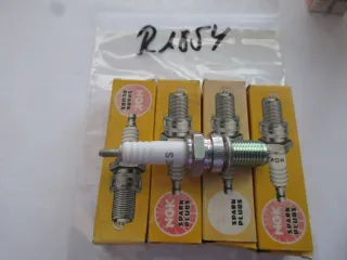 R1854 NGK D10ES Moto Guzzi 1000 Zündkerzen Ø 12 mm Motor - Bild 1