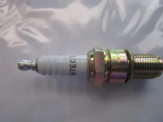 R1894 NGK B7ECS Suzuki Yamaha Kawasaki Zündkerzen Ø 14 mm Motor - Bild 4