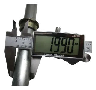3. Honda CBR 600 F PC35 99-02 Schwingenachse 20x310 mm mit Lagerhülsen - Bild 4