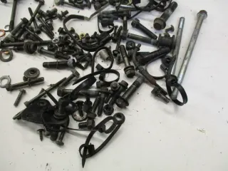 Schraubensatz Konvolut 8. Suzuki GSX 600 F GN72B Kleinteile Schrauben Bolzen - Bild 3