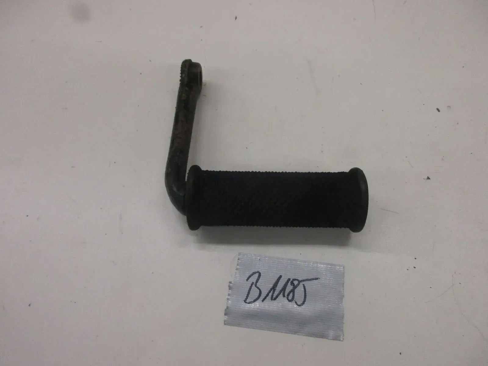 Fußraste Soziusraste B1185 BMW R25 R26 R27 R69 hinten links oder rechts footrest - Bild 1