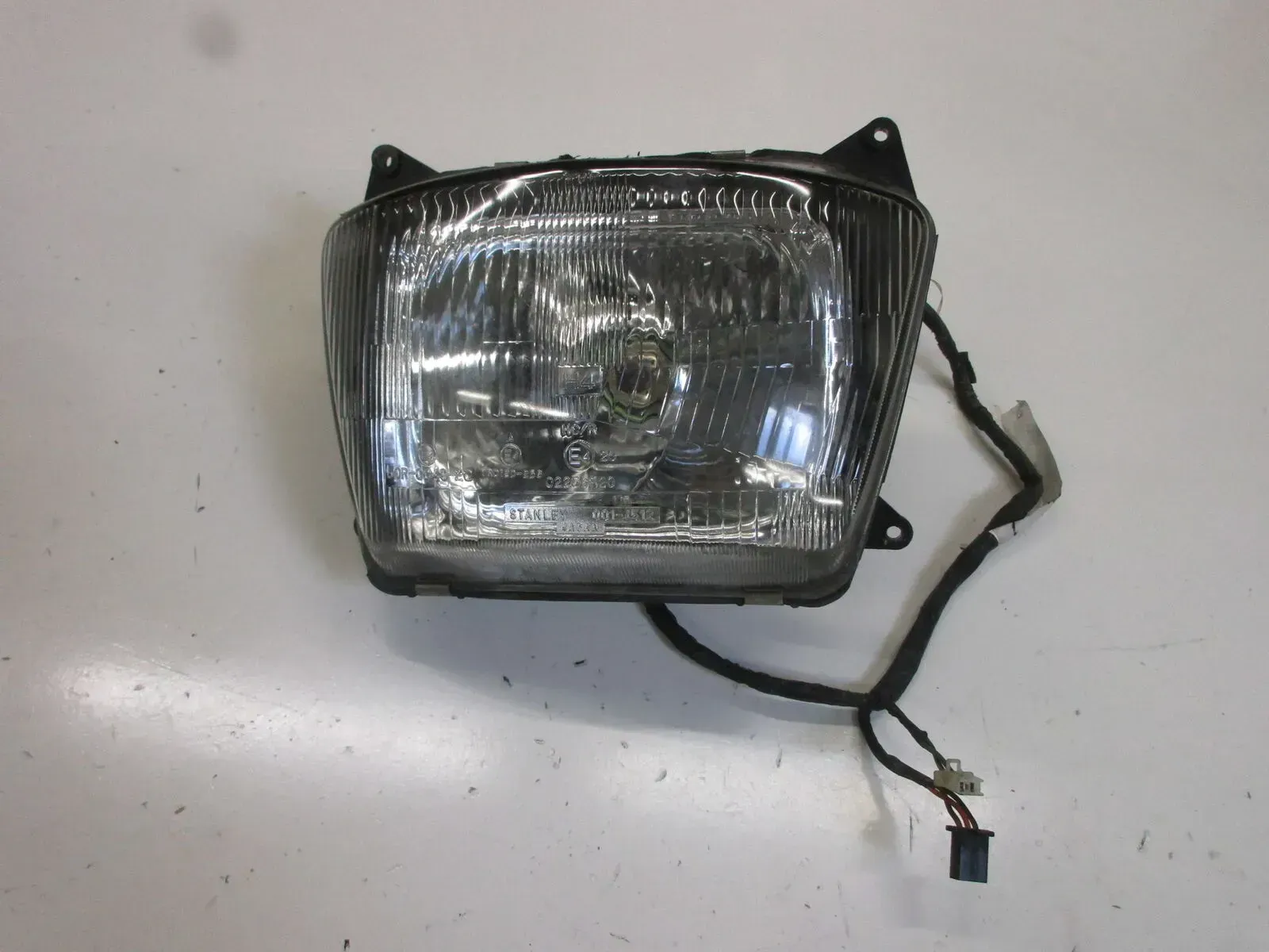 2. Kawasaki ZX-10 Tomcat ZXT 00 B Scheinwerfer Licht Hauptscheinwerfer headlight - Bild 1