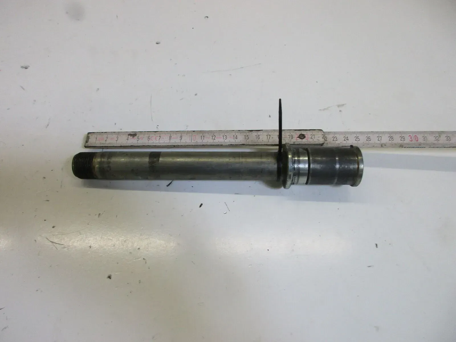 Kawasaki ZXR 750 L ZX750 L Steckachse vorne 25 mm Achse Vorderrad Felge axle - Bild 1