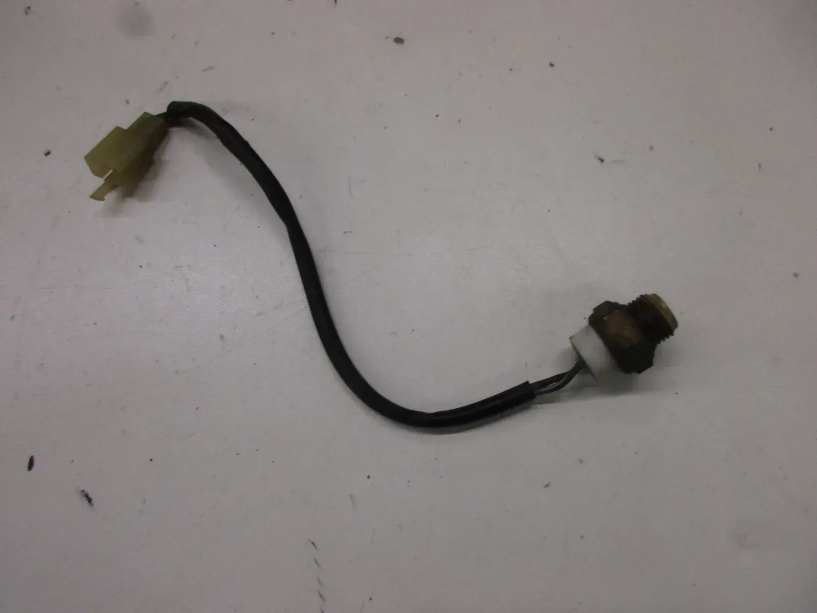 Thermoschalter Kühlerschalter 2. Suzuki RF 600 R GN 76 B Kühler Thermostat Motor - Bild 1