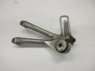 Suzuki RF 600 R GN 76 B Fußrastenhalter mit Fußraste hinten rechts Soziusraste - Bild 4