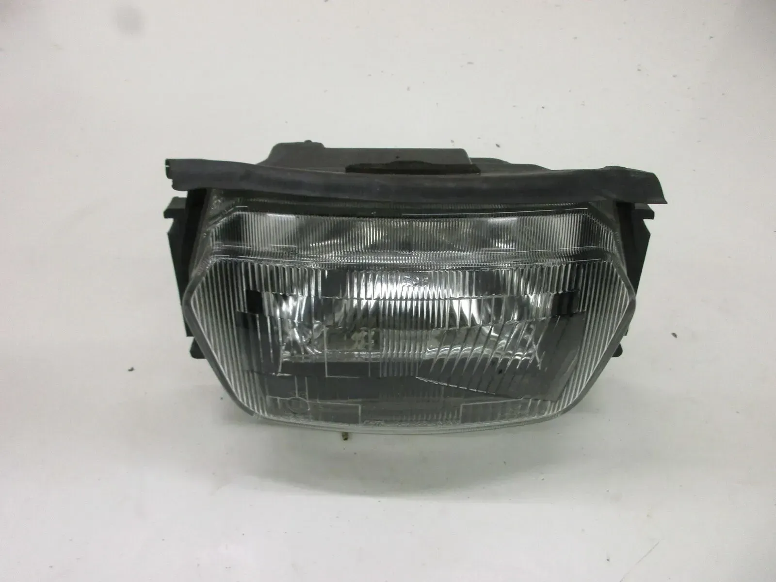 Scheinwerfer Licht 5. Suzuki GSX 600 F GN 72 B Hauptscheinwerfer headlight - Bild 1