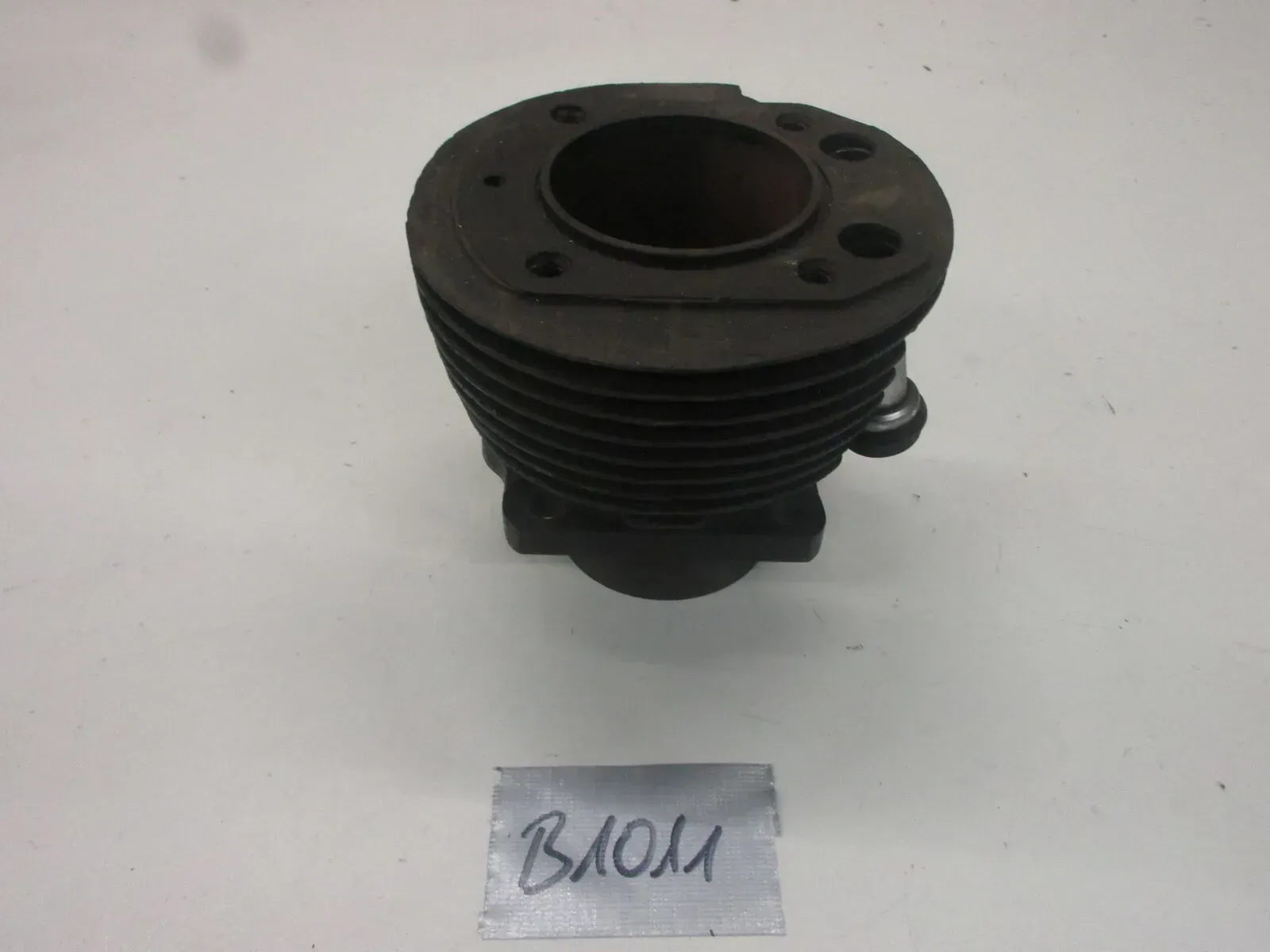 Zylinder B1011 BMW R45 R65 R80 ohne Kolben Motorblock Motor cylinder 224404261 - Bild 1