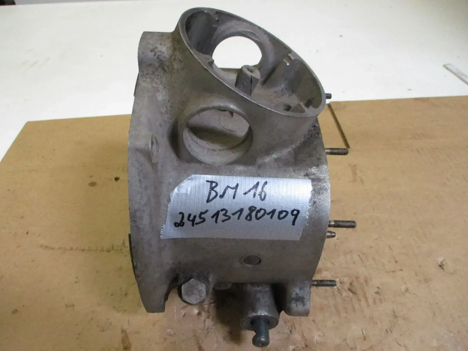 Getriebe 24513180109 Gehäuse BM16 BMW R50 R60 R69 R50/2 R60/2 R69S R69US gear bo - Bild 1