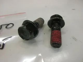 C403. Kawasaki Ninja 250 R ZX-6 Schraube M10 x 25 Hauptständer bolt  92150-1065 - Bild 2
