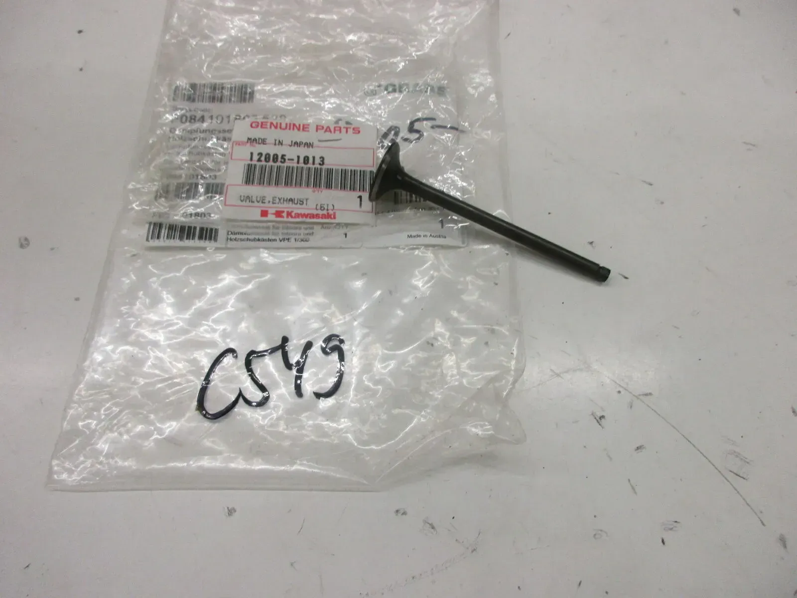 C549. Kawasaki GPZ 550 KZ550 Ventil Motor Auslassventil Nockenwelle 12005-1013 - Bild 1