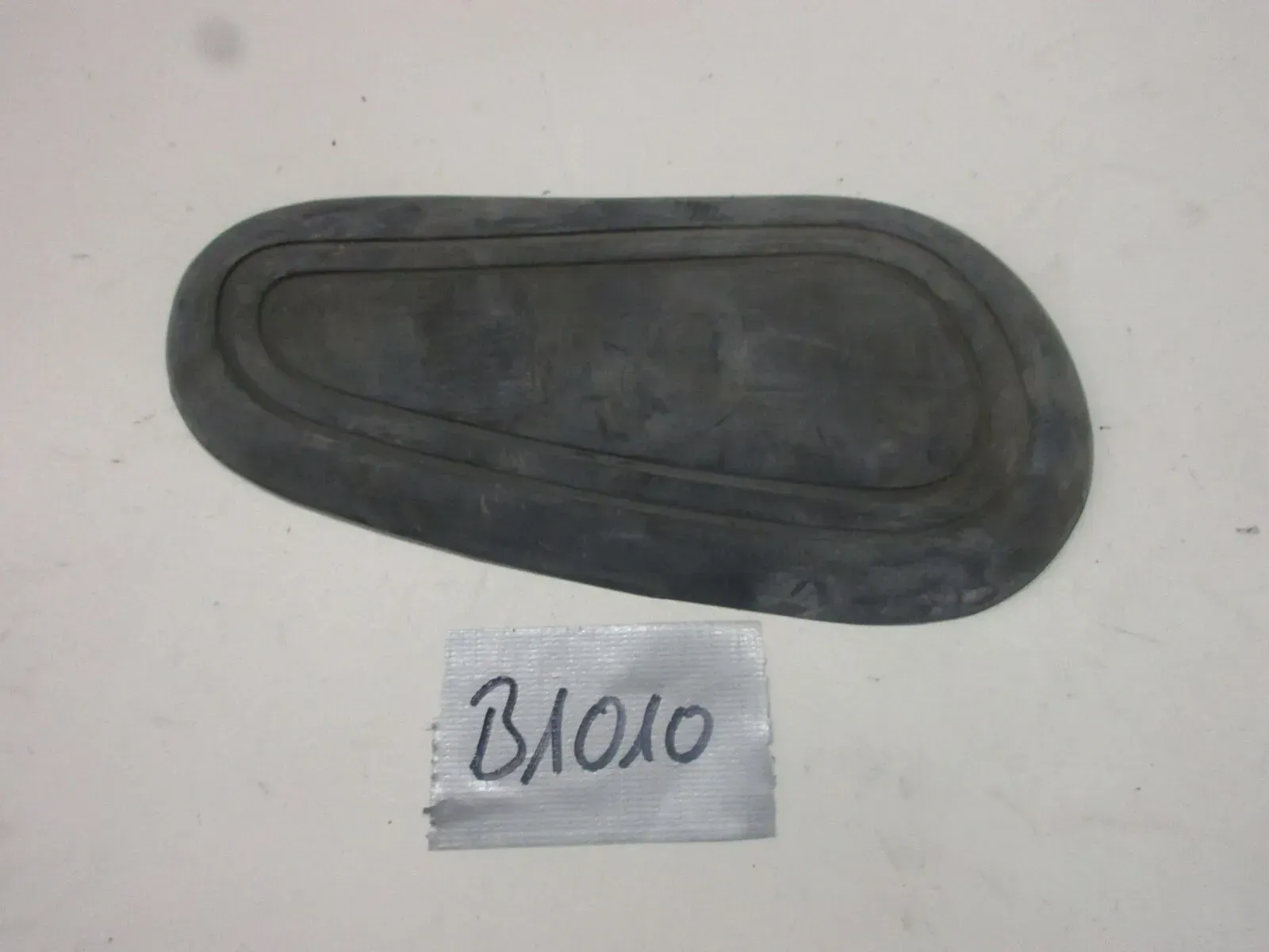 B1010 BMW Tankpad Kniekissen Knieschoner Tankgummi Benzintank Tank - Bild 1