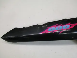 Sitzbankverkleidung hinten Seite 8. Suzuki GSX 600 F GN72B rechts Verkleidung Si - Bild 3