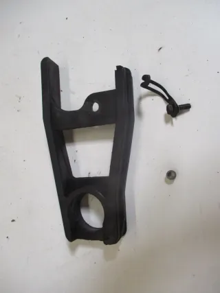 Kettenschleifer Kette Suzuki GSF 1200 S WVA9 Pop Schwinge Kettenschutz swing arm - Bild 1