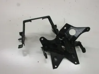 Suzuki GSX 600 F GN 72 B Halter Tankhalter Rahmen Aufnahme Konvolut Träger - Bild 2