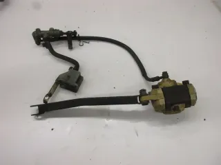 Bremssattel hinten (1) Hauptbremszylinder 2. Suzuki GSX 600 F GN 72 B Bremse - Bild 2