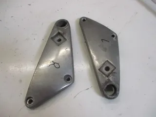 1. Kawasaki EN 500 EN500A Fußrastenbrücke Fußrastenhalter für Fußraste hinten - Bild 2